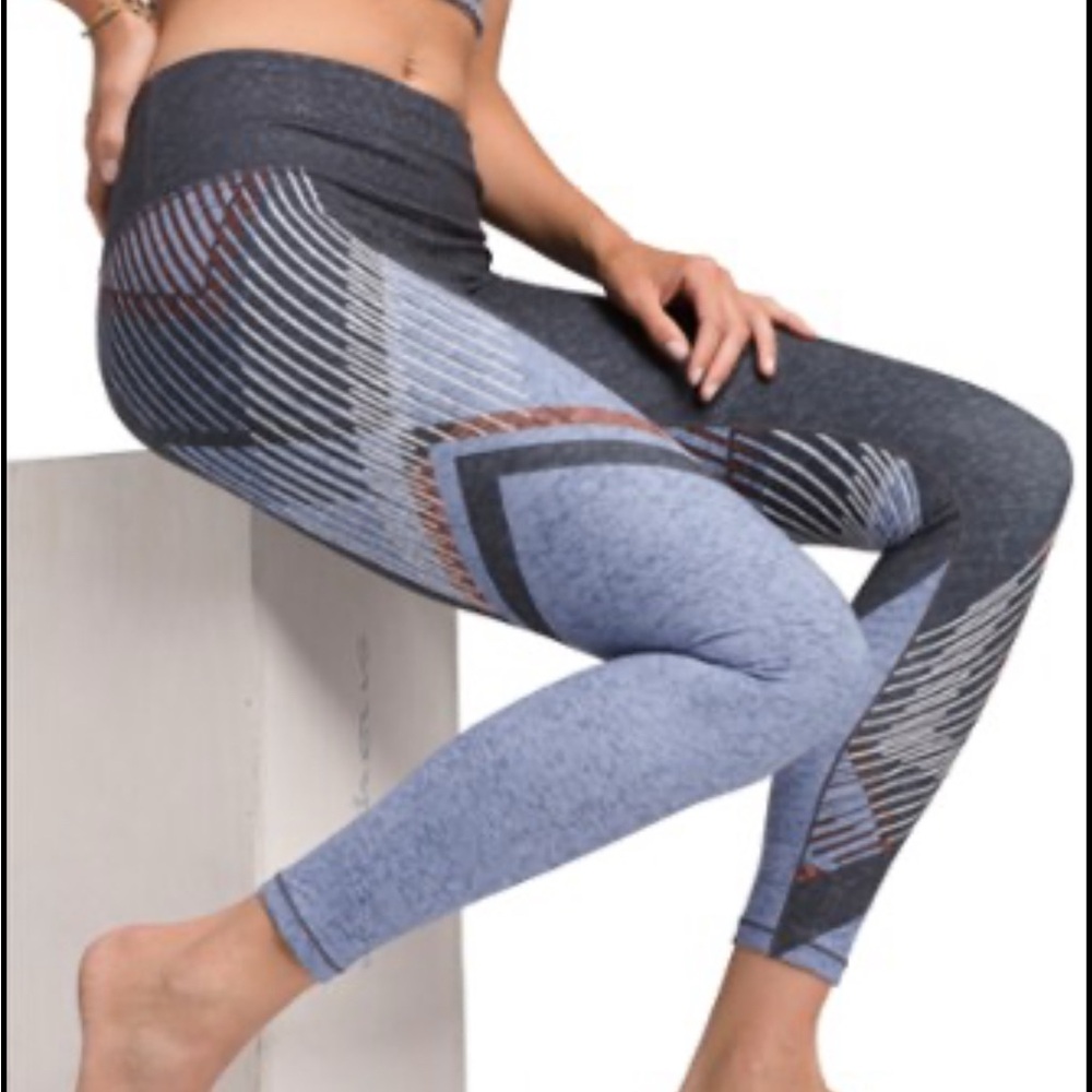 Medium Prana Pillar Printed Leggings in Blue Sangria - Gray, Blue, Rust (ABBA)